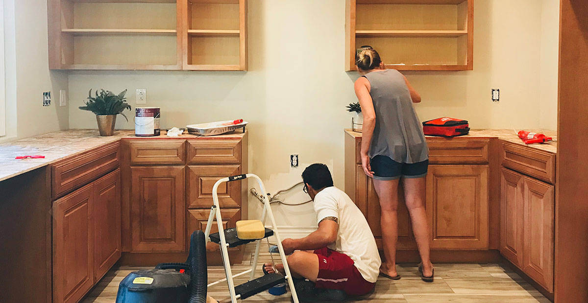 woman organizing for home renovation