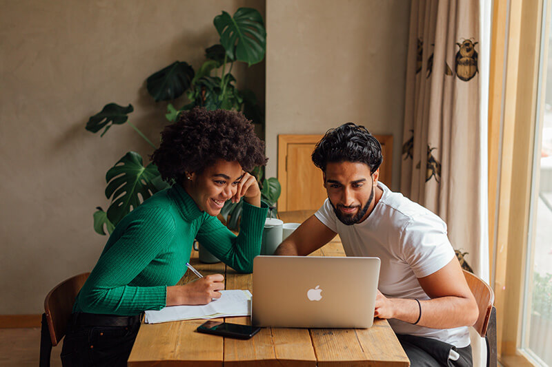 First time homebuyers learning how they can buy a home with student loans